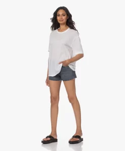 Anine Bing Leya Denim Short - Dark Sea -Kleding Series Winkel 230606 1bebb729 68b5 42f3 80bb 512780e0c663 scaled