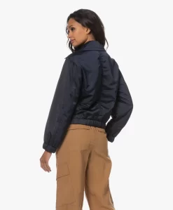 Vince Satijnen Bomberjack Met Rits - Coastal -Kleding Series Winkel 230608 e5da10e4 cfbf 4f0e ad68 a239368725fd scaled