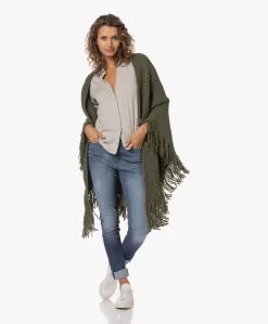 Manos Del Uruguay Merino Wolmix Poncho - Army -Kleding Series Winkel 230620 26d881d5 1691 452c 999e e5dcef54d29b scaled