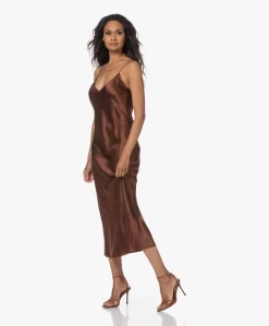 Joseph Clea Zijde-Satijnen Slip Dress - Mahogany -Kleding Series Winkel 230622 033746bc fa57 4b26 b2a4 5bf8eeb38669 scaled