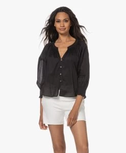 Rails Mariah Blouse Met Gesmokte Details - Zwart -Kleding Series Winkel 230622 84297242 442a 4d3e bbbc 8e18bc42ed21