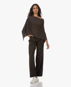 Sibin/Linnebjerg Paris Merino Poncho - Bruin 21 Sibin/Linnebjerg Paris Merino Poncho - Bruin -Kleding Series Winkel 230627 444286b7 9fe6 4fad 8f8a e84b78168b5c scaled