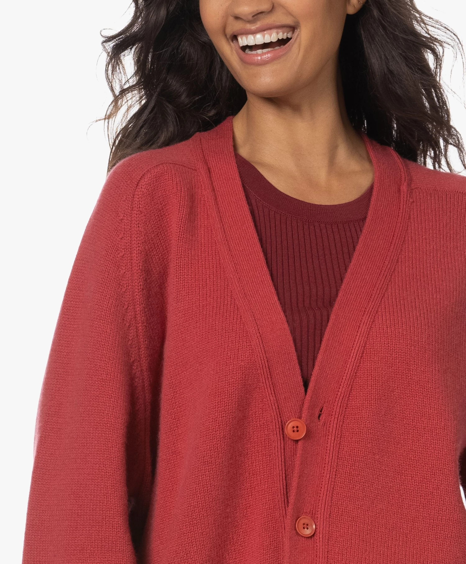 Extreme Cashmere N°244 Papilli Cashmere Doorknoopvest - Berry 7 Extreme Cashmere N°244 Papilli Cashmere Doorknoopvest - Berry - Afbeelding 7