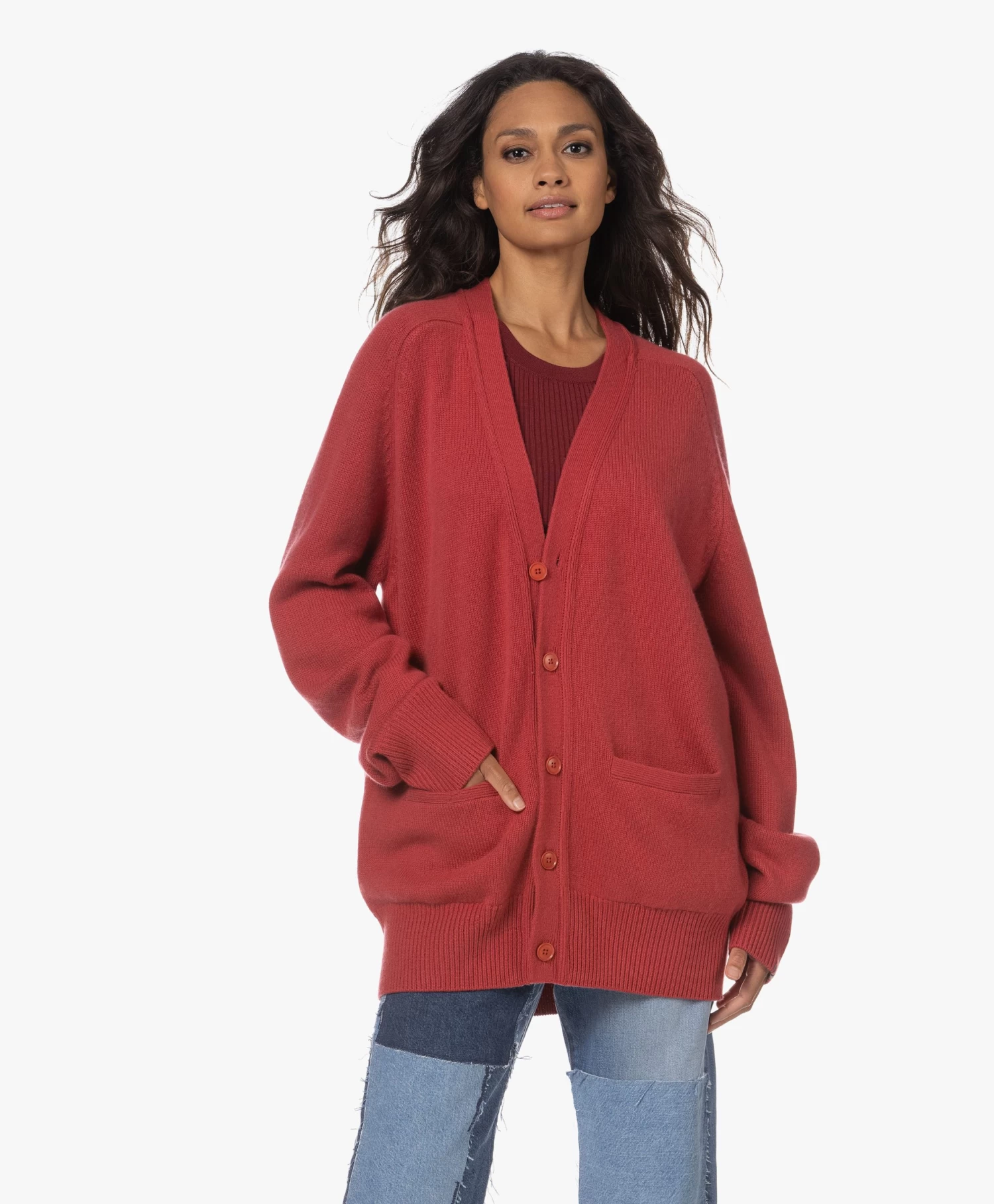 Extreme Cashmere N°244 Papilli Cashmere Doorknoopvest - Berry 11 Extreme Cashmere N°244 Papilli Cashmere Doorknoopvest - Berry - Afbeelding 11