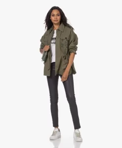 Zadig & Voltaire Kemi Canvas Geborduurd Cargo Jack - Pickle -Kleding Series Winkel 230704 b8a009f7 19e5 4659 b83d 60c876b41826 scaled