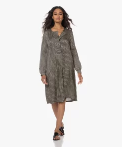 Lasalle Satijnen Tuniekjurk Met Print - Zwart/Off-White -Kleding Series Winkel 230706 63be5c28 8055 411e b564 72c866d01e0a scaled