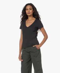 Majestic Filatures Julia Deluxe Katoenen V-Hals T-Shirt - Crepuscule -Kleding Series Winkel 230713 47cb2d42 d3db 4e79 85d5 7d6d4665a780 scaled