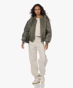 Closed Sundale Loose-Fit Jeans Met Omgeslagen Tailleband - Crème -Kleding Series Winkel 230713 dbed4bb9 9ea6 4545 8d4e e41c0d7aeeee 1 scaled