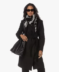 Anine Bing Alana Leren Bucket Bag - Zwart -Kleding Series Winkel 230718 8e0b98d7 4bc2 4010 9fe1 709cbab86cf4 1 scaled