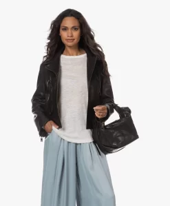 Zadig & Voltaire Le Cecilia Leren Tas - Zwart 20 Zadig & Voltaire Le Cecilia Leren Tas - Zwart -Kleding Series Winkel 230718 929f988b 6515 442a b415 6f84d80392f5 scaled