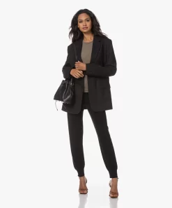 Gai+Lisva Karina Merino Gebreide Broek - Zwart 18 Gai+Lisva Karina Merino Gebreide Broek - Zwart -Kleding Series Winkel 230720 096d8570 9a71 4c64 8df5 d6fc1dcea608 scaled