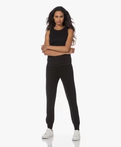 Gai+Lisva Karina Merino Gebreide Broek - Zwart 25 Gai+Lisva Karina Merino Gebreide Broek - Zwart -Kleding Series Winkel 230720 44216977 4532 4eab b79c a307e2819075 scaled