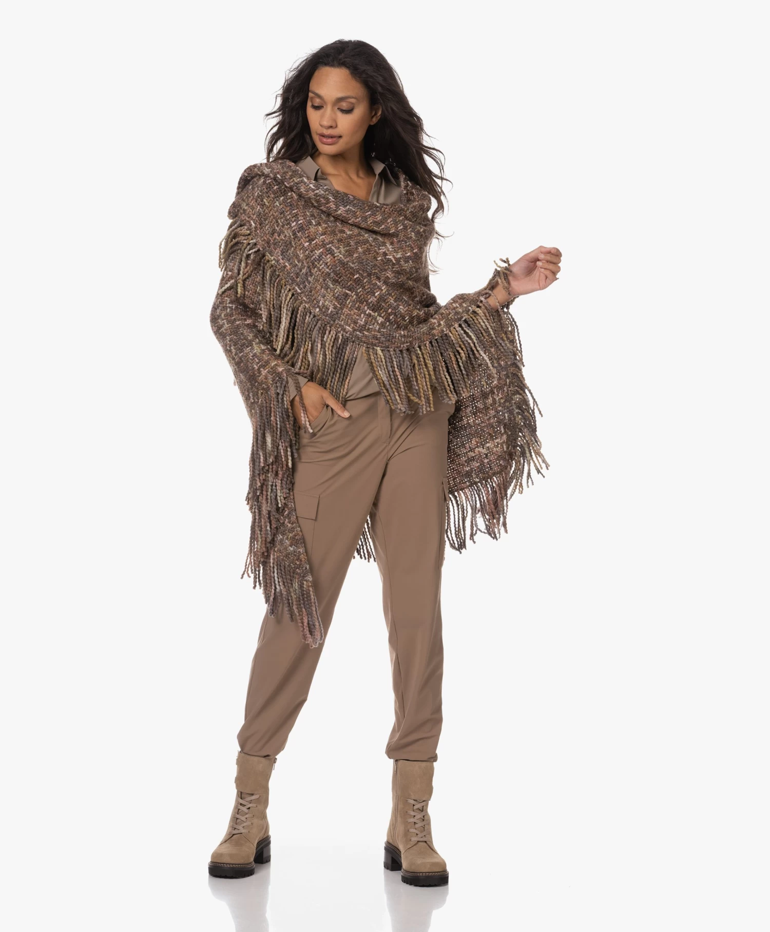 Manos Del Uruguay Merino Wolmix Poncho - Roze/Bruin/Grijs 5 Manos Del Uruguay Merino Wolmix Poncho - Roze/Bruin/Grijs - Afbeelding 5