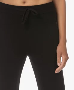Gai+Lisva Karina Merino Gebreide Broek - Zwart 22 Gai+Lisva Karina Merino Gebreide Broek - Zwart -Kleding Series Winkel 230720 85e479ae d79c 4660 9e12 4dd300ab4042 scaled