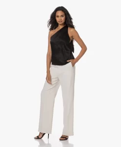 Filippa K Satijnen One-Shoulder Strikhals Top - Zwart -Kleding Series Winkel 230720 90b2975b 15fa 4d8b 8e25 7306fe190273 scaled