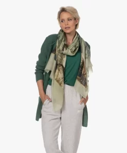Lasalle Wollen Fountain Print Sjaal - Groen/Multi -Kleding Series Winkel 230724 bdf1e44a b13b 41a5 9dd0 d24d942379fc scaled