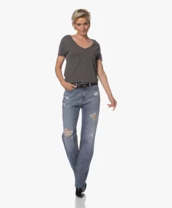 American Vintage Jacksonville V-Hals T-Shirt - Charcoal Melange 22 American Vintage Jacksonville V-Hals T-Shirt - Charcoal Melange -Kleding Series Winkel 230724 e0c13f77 6910 4afd 8e38 6a63beffea8a scaled