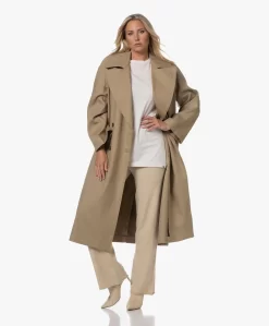 Extreme Cashmere N°104 Loose-Fit Cashmere Broek - Latte -Kleding Series Winkel 230725 136deb13 c0e5 4a92 a91f 52b35ed50b52 scaled