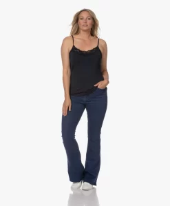 Kyra Kae Spaghetti Top Met Kant - Dark Navy -Kleding Series Winkel 230725 ee9c890e 4efd 44ff 919c bf17f067abe3 scaled