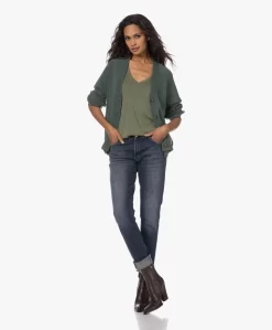 Denham Ramona Katoenen V-Hals T-Shirt - Four Leaf Clover -Kleding Series Winkel 230727 8062cd66 45af 49c3 80e9 8d9444047be7 scaled