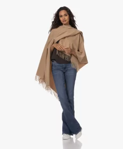 Rag & Bone Cashmere Poncho - Camel Mêlee -Kleding Series Winkel 230727 a49b6bc3 48c0 4340 9de0 5771e4c1d257 scaled
