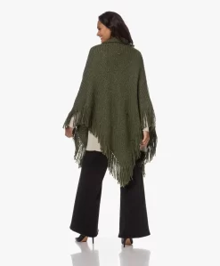 Manos Del Uruguay Merino Wolmix Poncho - Army -Kleding Series Winkel 230801 31aa8b1f 6a8b 4767 b484 93e21399f17d scaled