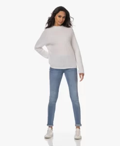 No Man'S Land Kid Mohairmix Trui - Ivoor 21 No Man'S Land Kid Mohairmix Trui - Ivoor -Kleding Series Winkel 230801 6d17f73d d8c3 4d22 9746 bac1c8613ff9 scaled