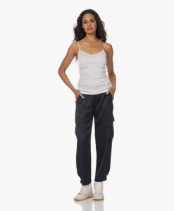 Hanro Moments Spaghetti Top - Wit -Kleding Series Winkel 230801 ba3a47b3 8334 48cc a7c3 49cea041b8ad scaled