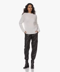 See By Chloé Chany Leren Enkellaarzen - Zwart/Goud -Kleding Series Winkel 230801 f592fd90 884a 4eda 871a 6e42cc455315 scaled