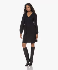 No Man'S Land Travel Jersey Jurk - Blauwzwart -Kleding Series Winkel 230802 2cf697a1 59c2 4342 b369 71a27c6564de scaled