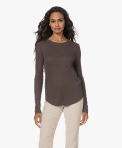 Neeve The Emily Rib Longsleeve - Intense Brown -Kleding Series Winkel 230802 c2d2fbce dd71 48d4 844a 3ba5e8b64b5b