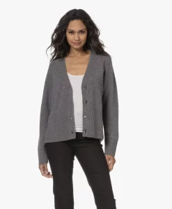 Repeat Cashmere Vest Met Knoopsluiting - Medium Grijs -Kleding Series Winkel 230808 24997e12 05f2 4a4a 83e6 9dab2f049ec5 scaled