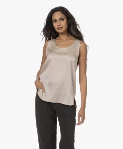 Repeat Mouwloze Stretch-Zijden Top - Zand