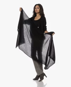 Repeat Oversized Bio Cashmere Sjaal - Zwart 16 Repeat Oversized Bio Cashmere Sjaal - Zwart -Kleding Series Winkel 230809 38954c5d c4e4 43eb 935c 6311c9e1301c scaled