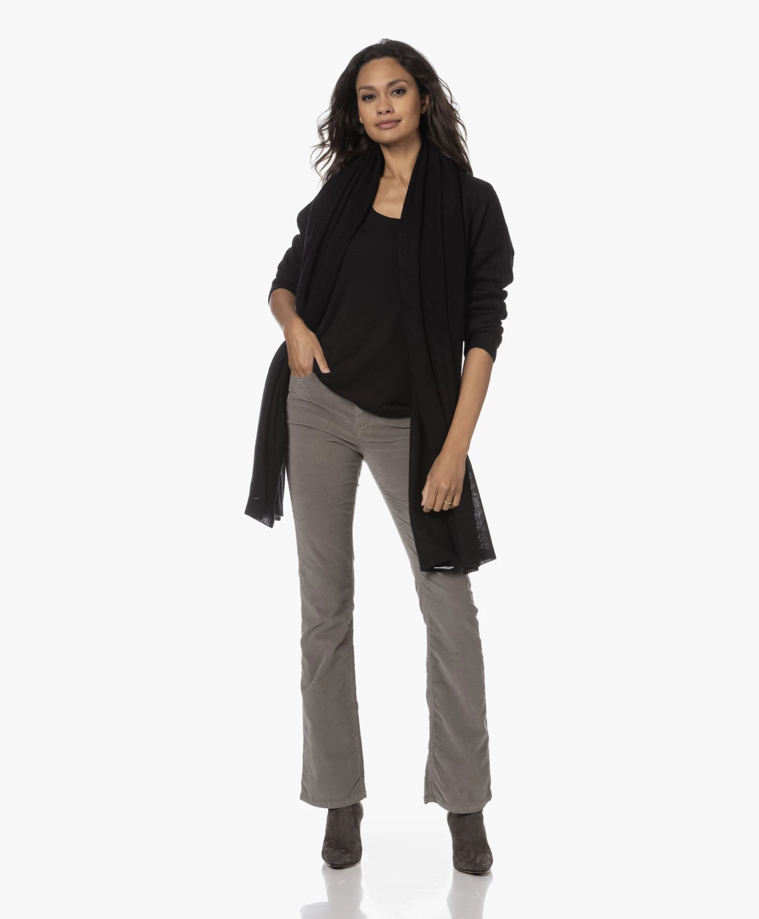 Repeat Oversized Bio Cashmere Sjaal - Zwart 13 Repeat Oversized Bio Cashmere Sjaal - Zwart - Afbeelding 13
