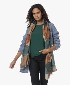 Lasalle Wol-Zijde Print Sjaal - Blauw -Kleding Series Winkel 230809 9b3e4ba5 24de 45e4 8251 0cce3467ad49 scaled