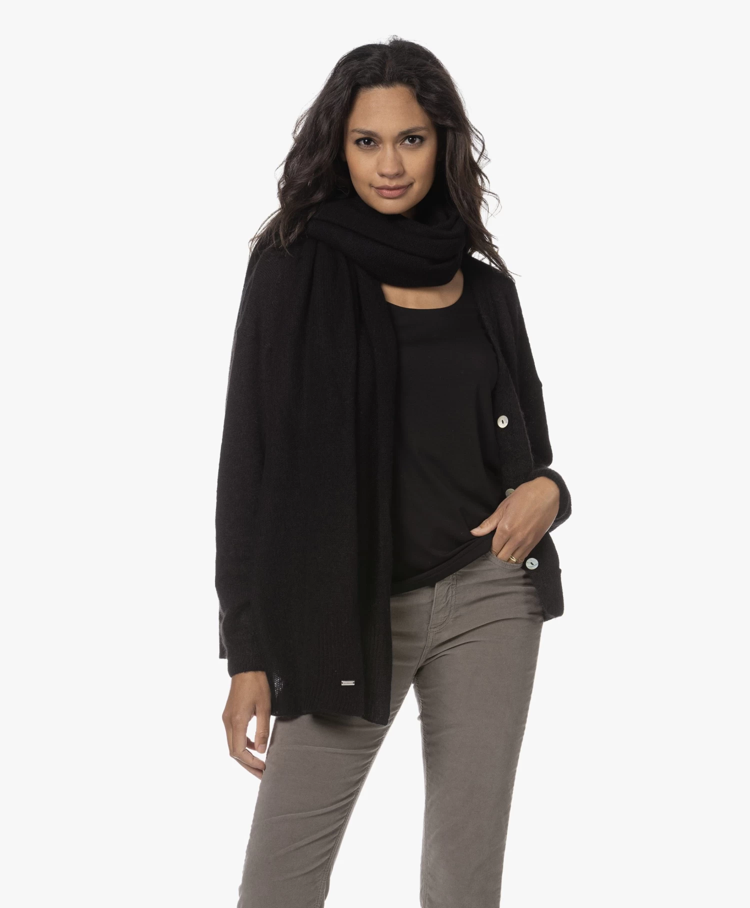 Repeat Oversized Bio Cashmere Sjaal - Zwart 1 Repeat Oversized Bio Cashmere Sjaal - Zwart