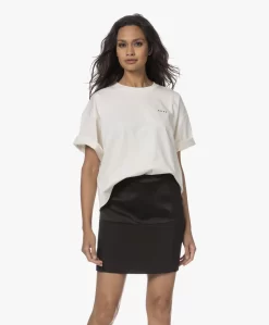 Róhe Ariam Oversized Logo T-Shirt - Off-White -Kleding Series Winkel 230810 6f918a81 78ac 4b0a 97d8 2e48934b70e9 scaled