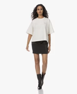 Róhe Ariam Oversized Logo T-Shirt - Off-White -Kleding Series Winkel 230810 b3da7640 964b 426a 8a19 7eb8228825a4 scaled