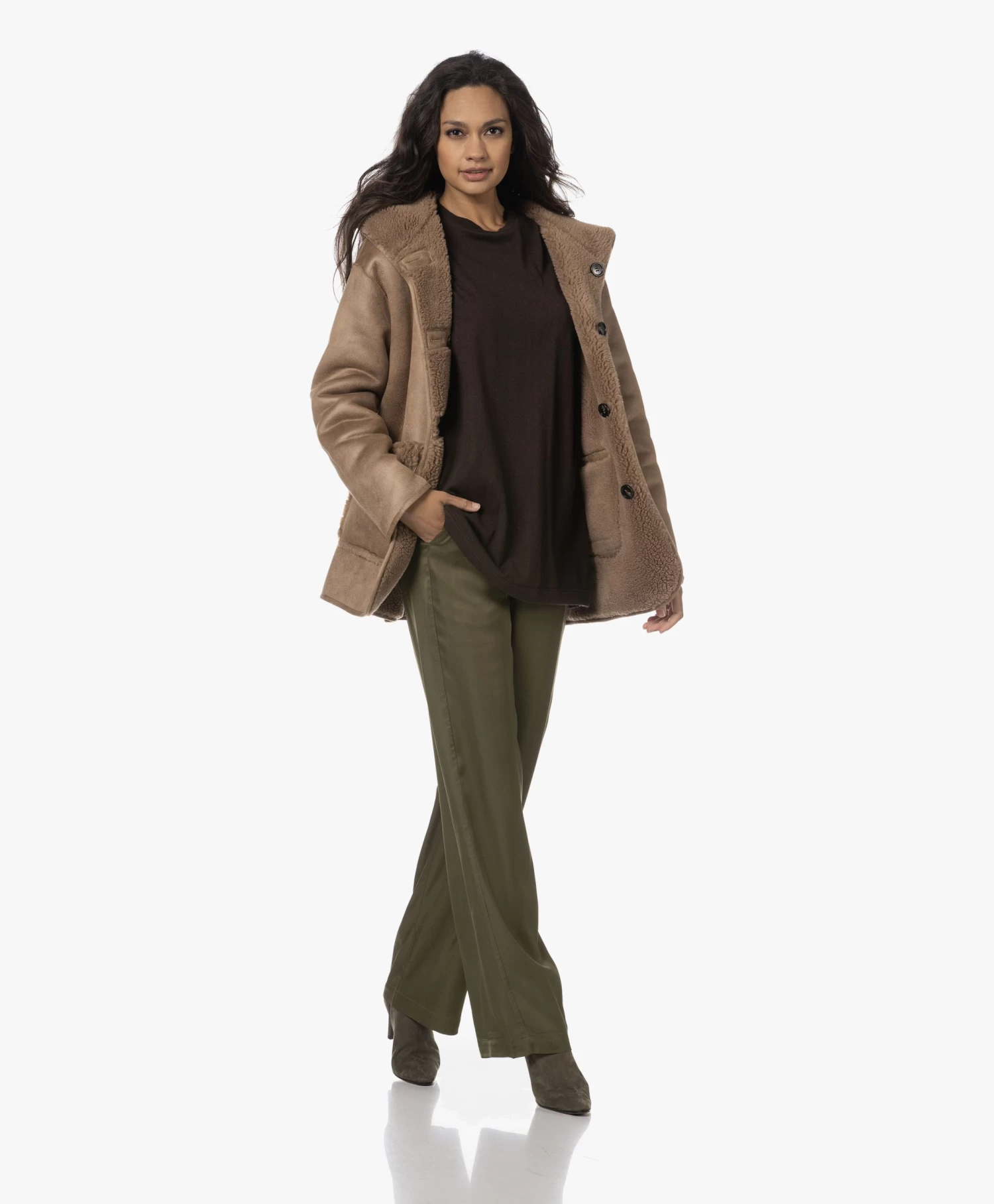 Repeat Reversible Faux Lammy Jas - Camel 6 Repeat Reversible Faux Lammy Jas - Camel - Afbeelding 6