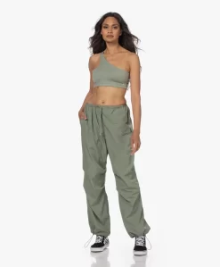 Anine Bing Jules One-Shoulder Cropped Top - Artichoke -Kleding Series Winkel 248a4ffd 6d50 4767 80ea 823e0e860757 84 scaled