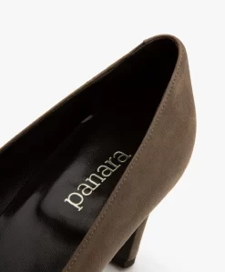Panara Suède Pumps - Taupe -Kleding Series Winkel 272e93a1 6d4a 4f91 bab3 f972b2d71c8f 02 scaled