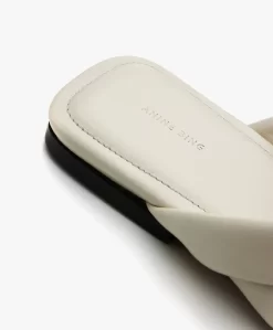 Anine Bing Eve Leren Slippers - Ivoor -Kleding Series Winkel 2a88361b 5410 40db a2a8 cdf07825f9d7 03 scaled