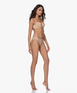 Calvin Klein Lightly Lined Strapless Bh - Bare -Kleding Series Winkel 37dd3f75 9423 403a 9f73 4ad79c16afe7 scaled