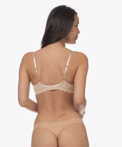 Hanro Moments T-Shirt Bh Met Kant - Beige -Kleding Series Winkel 3d387d57 a386 47ce bbf4 971b660454c8 538 scaled