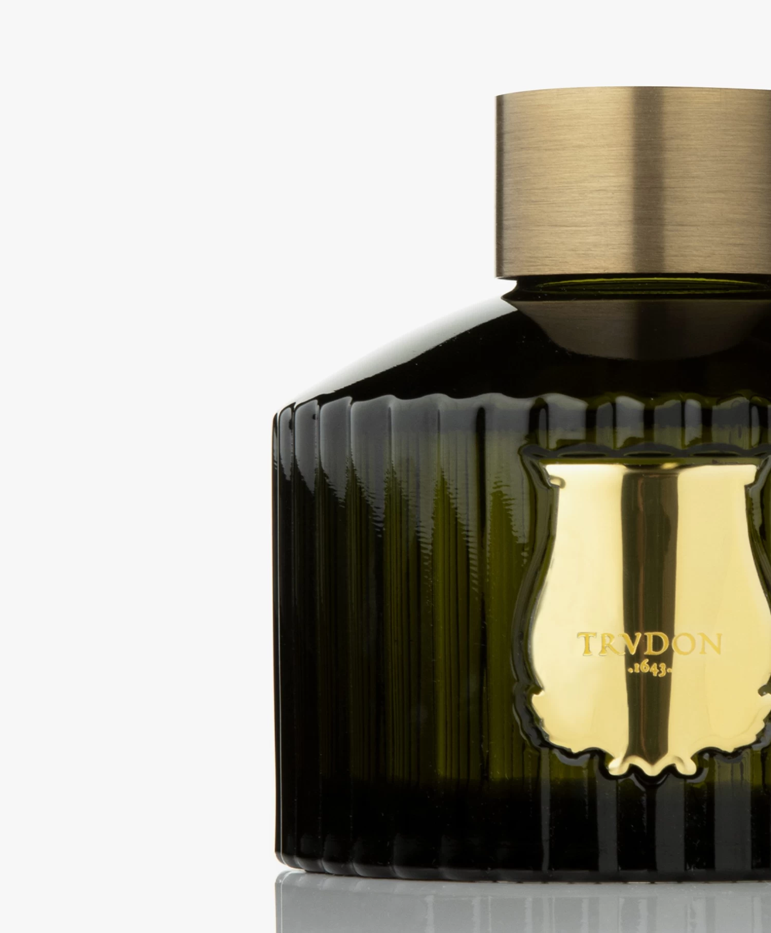 Trudon Le Diffuseur Cyrnos Geurstokjes - 350Ml 3 Trudon Le Diffuseur Cyrnos Geurstokjes - 350Ml - Afbeelding 3