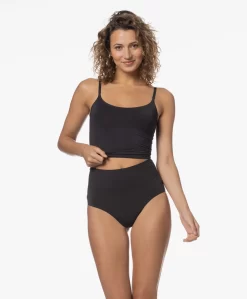 Wolford Naadloze Cropped Camisole - Zwart 19 Wolford Naadloze Cropped Camisole - Zwart -Kleding Series Winkel 4837c14d 48ef 49af 8eec 69e6d7ad8f0f 226 scaled