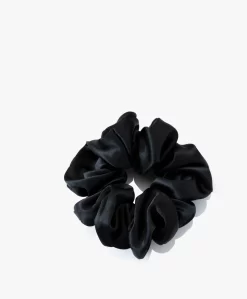 By Dariia Day Mulberry Zijden Scrunchie Medium - Midnight Black -Kleding Series Winkel 55108c76 afc7 4c94 80e1 b98f81fc8df1 scaled