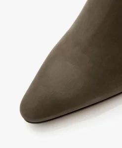 Panara Suède Leren Enkellaarzen - Groen 13 Panara Suède Leren Enkellaarzen - Groen -Kleding Series Winkel 58df3d49 cbe6 4b11 9ba7 1ff5763a38a0 1335 scaled