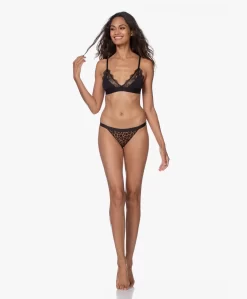 Love Stories Love Lace Bralette - Zwart -Kleding Series Winkel 6a80e8fa d2ac 4435 afe1 9a6350908a17 scaled